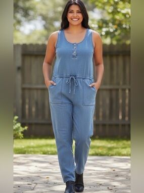 Calvin Klein Women's Denim Overalls One piece baggy Size L.